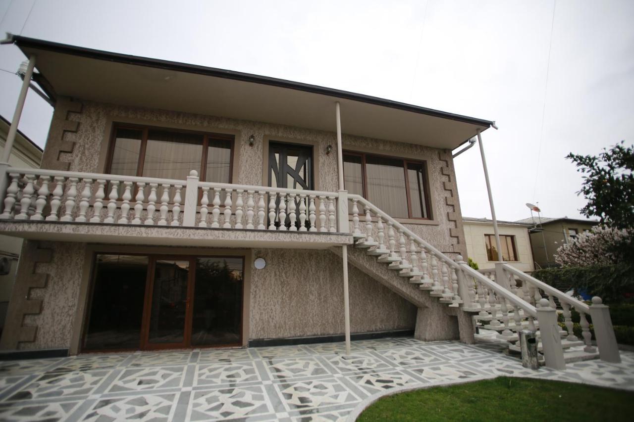 Guest House Nikola Zugdidi Exterior foto